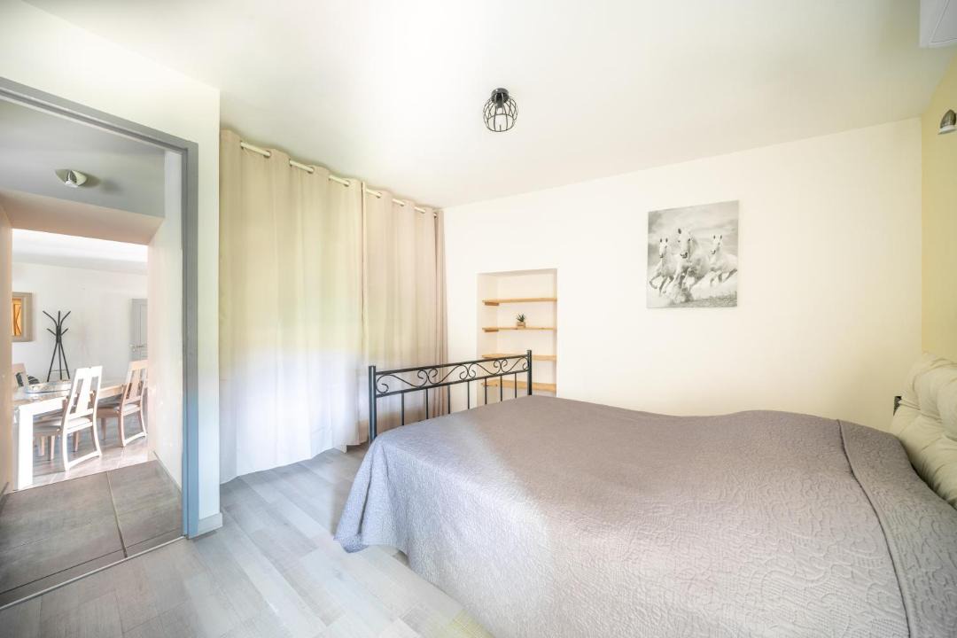 Photo of Bedroom in Pougnadoresse