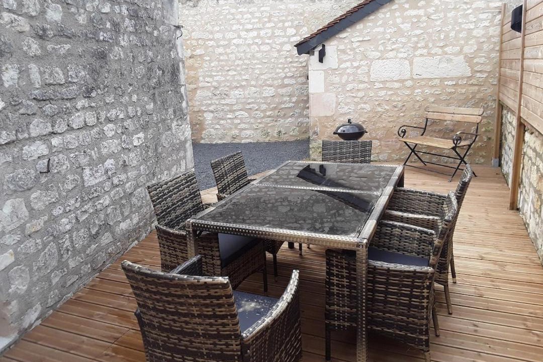 Photo of Patio Balcony in Lemere