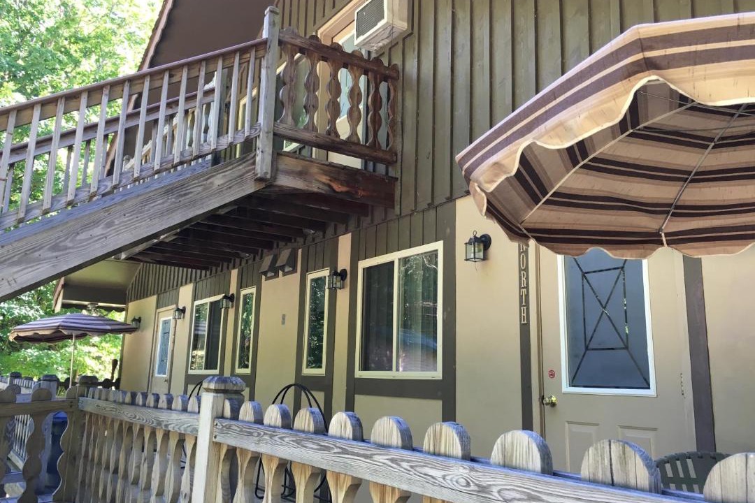 Photo of Buildings in Oliverea