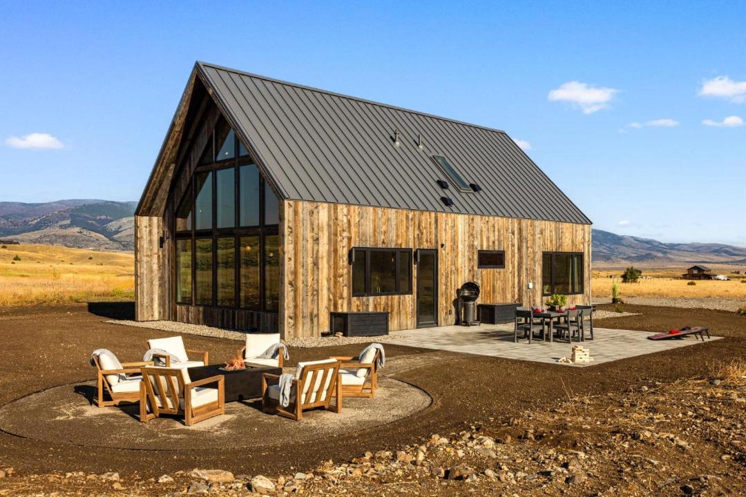 Photo of Others in Pray