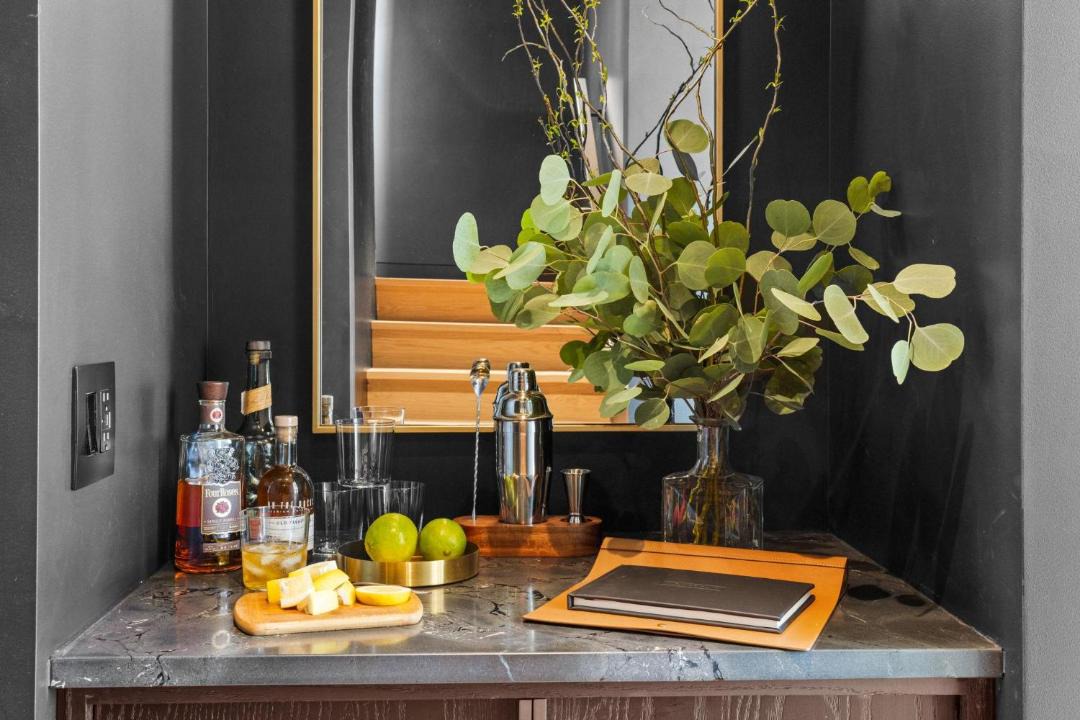 Photo of Others in Pray