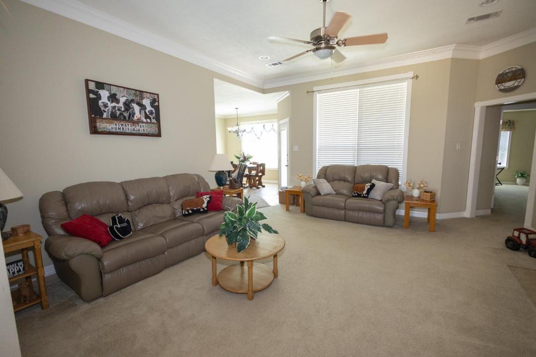Photo of Livingroom in College Station