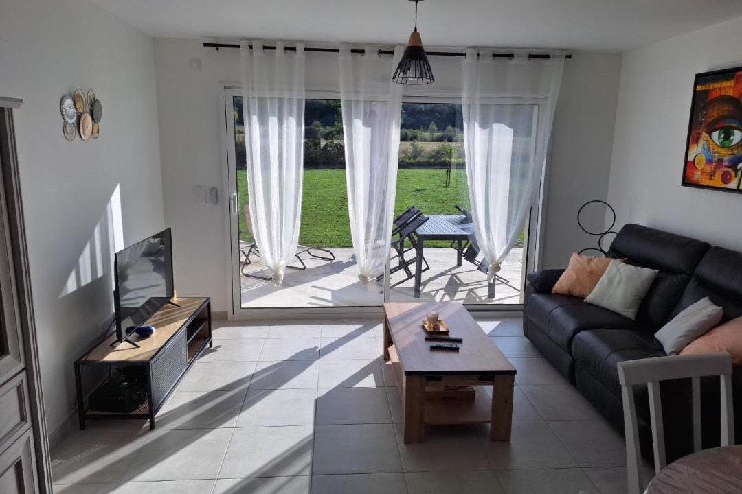 Photo of Others in Neuville-sur-Seine