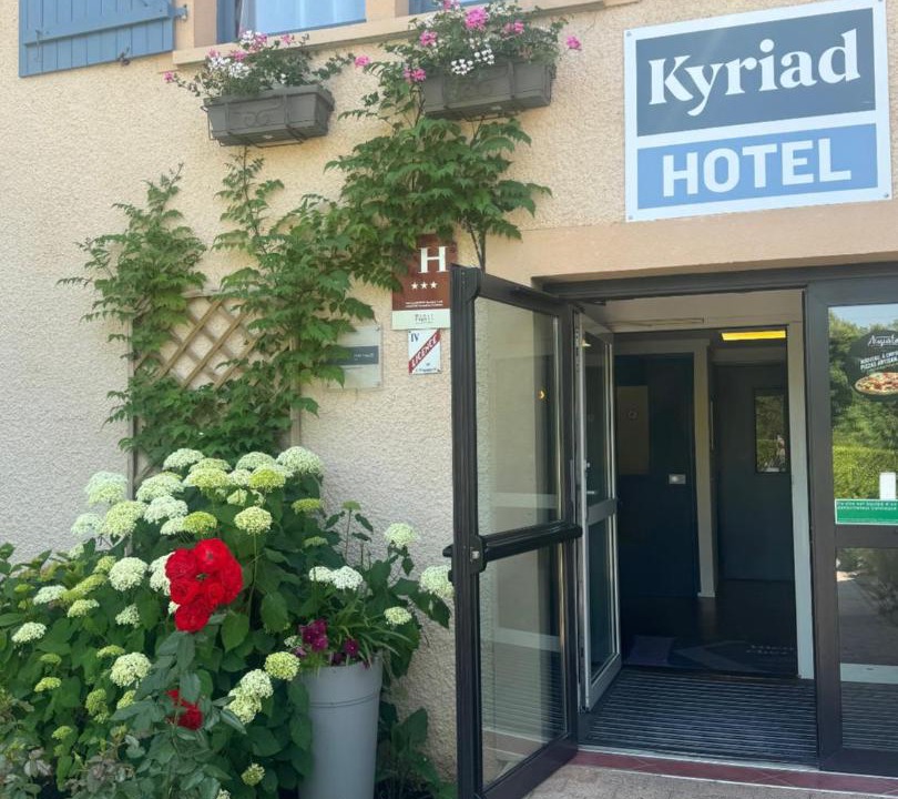 Photo of Others in Epernay