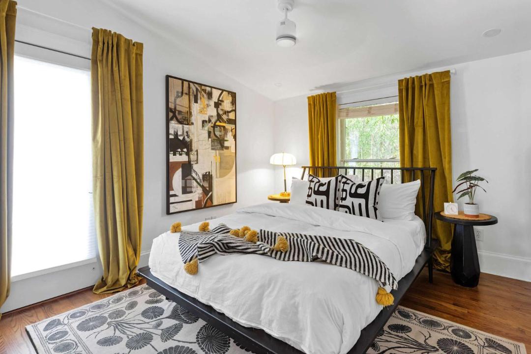 Photo of Bedroom in Cabbagetown