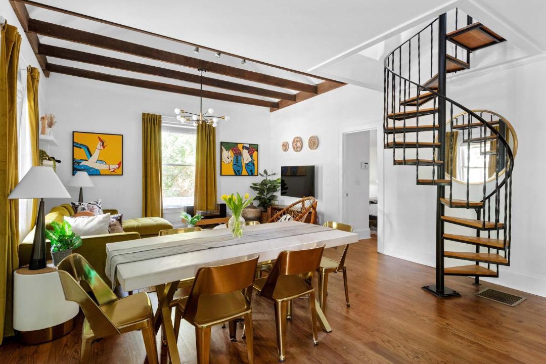 Photo of Others in Cabbagetown