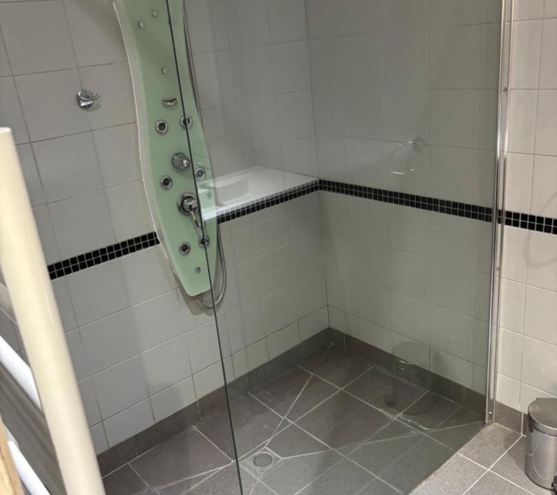 Photo of Bathroom in Radepont