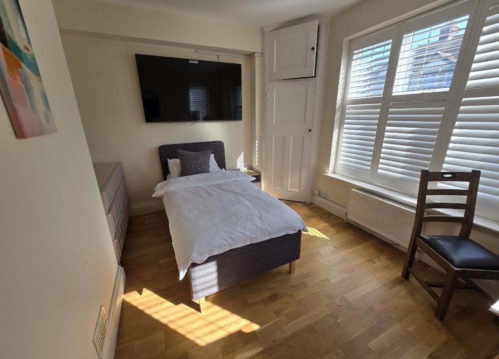 Photo of Bedroom in Luton