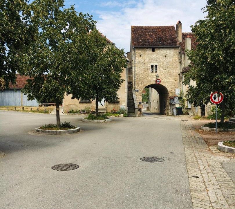 Photo of Others in Pesmes