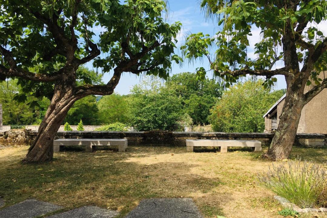 Photo of Others in Pesmes