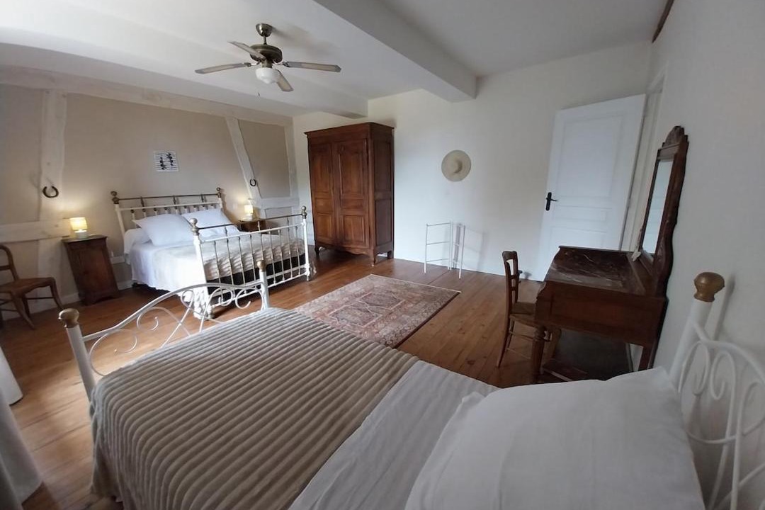 Photo of Bedroom in Laguian-Mazous