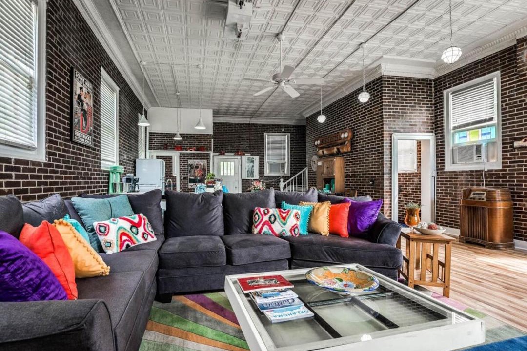 Photo of Livingroom in Guthrie