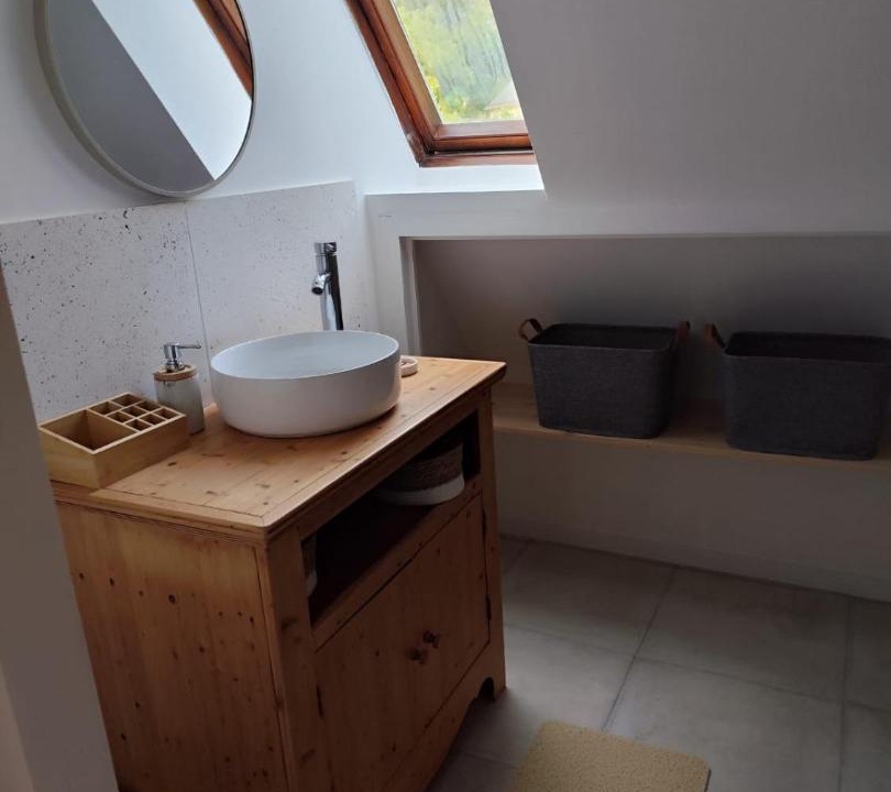 Photo of Bathroom in Milizac