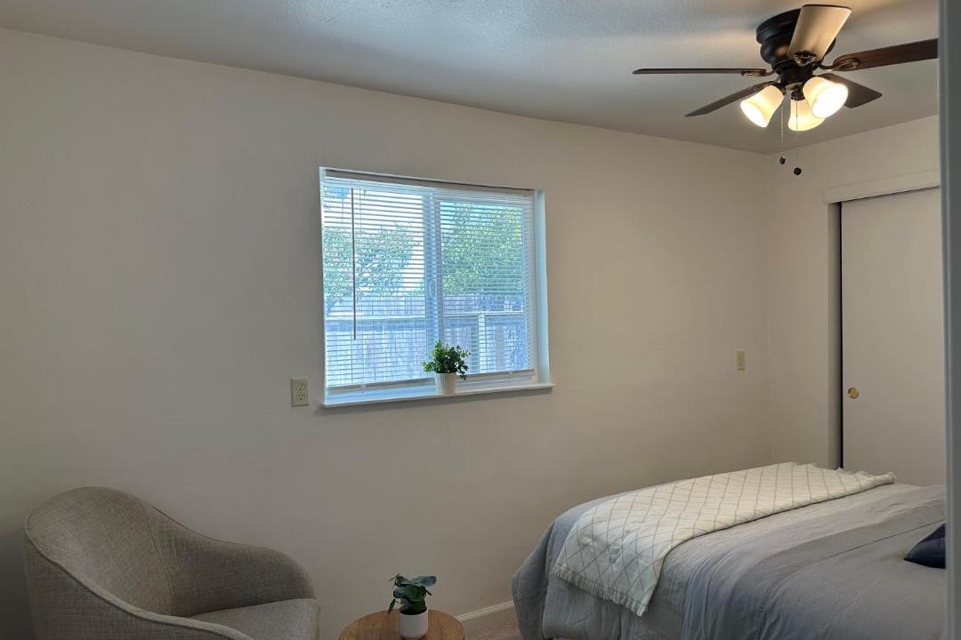 Photo of Bedroom in Arden-Arcade