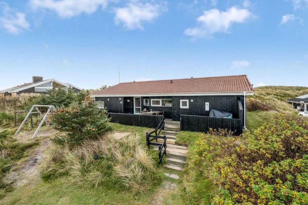 Photo of Others in Houvig Strand