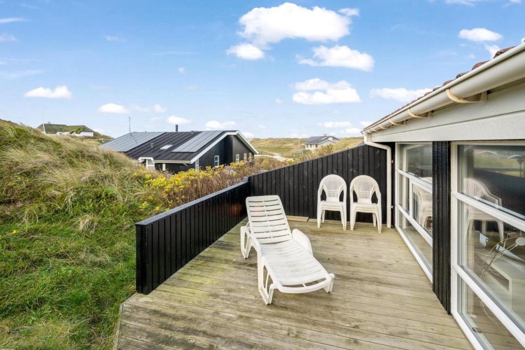 Photo of Others in Houvig Strand