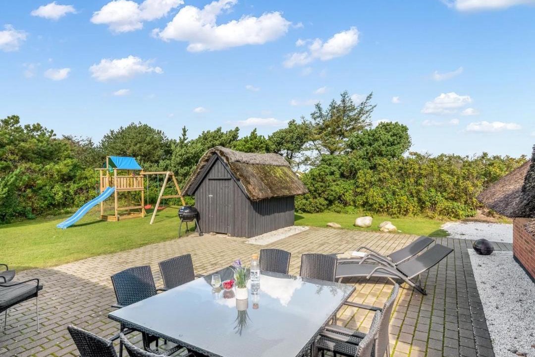 Photo of Others in Houvig Strand