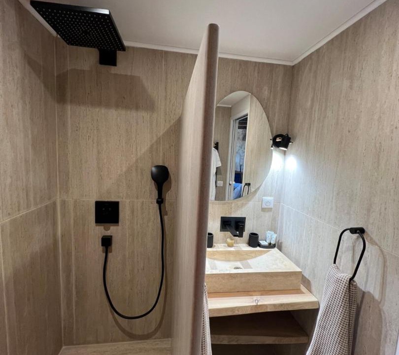Photo of Bathroom in Saint-Emilion