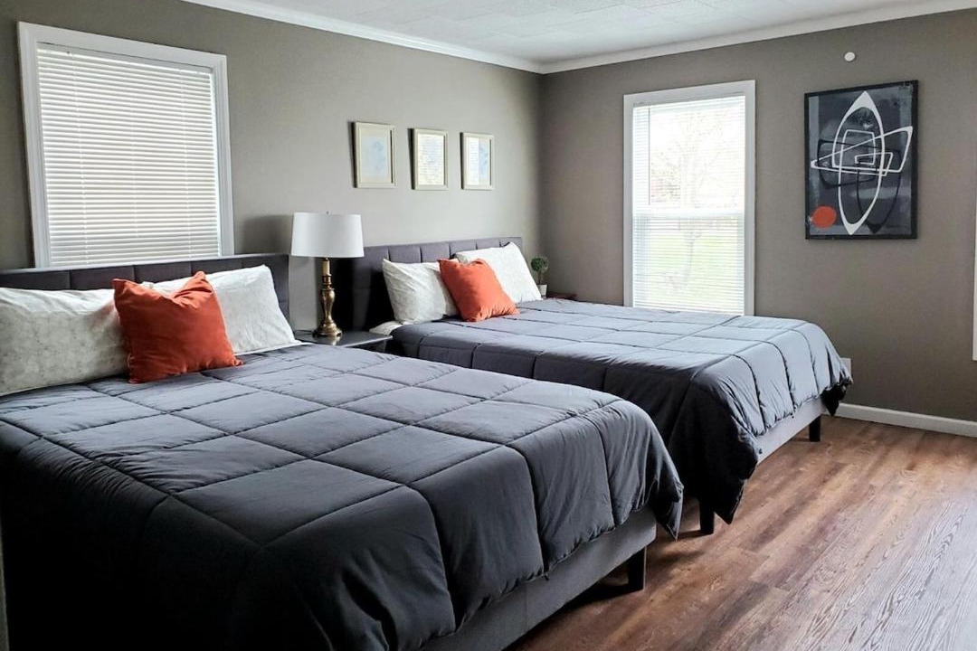 Photo of Bedroom in Downtown Niagara Falls