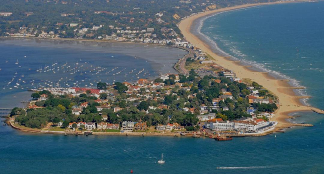 Photo of Others in Canford Cliffs