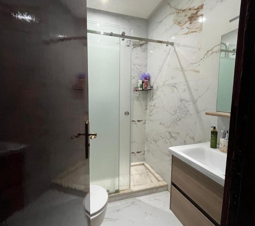 Photo of Bathroom in Gares