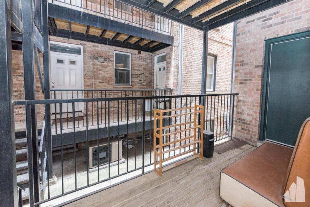 Photo of Patio Balcony in Lakeview