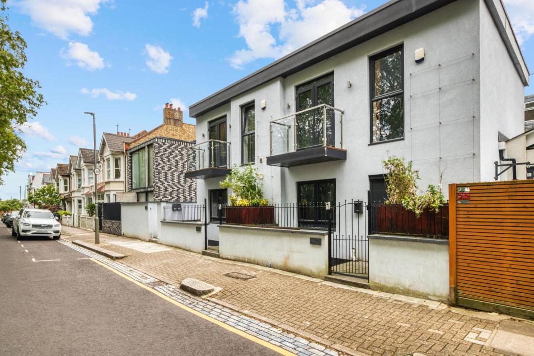 Photo of Others in Southfields