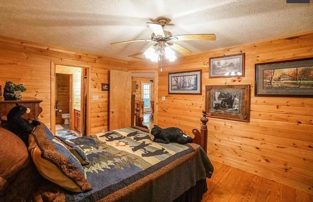 Photo of Bedroom in Townsend