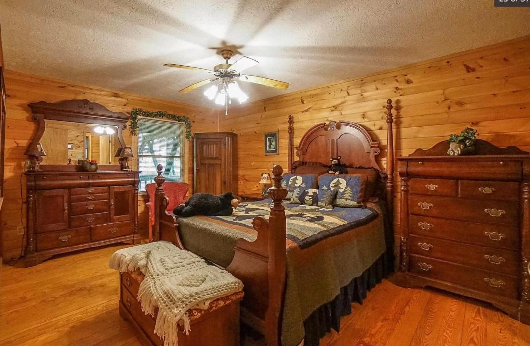 Photo of Bedroom in Townsend
