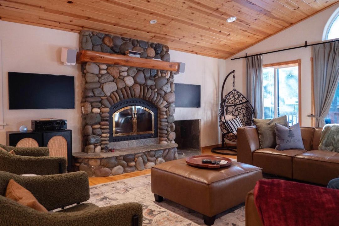 Photo of Livingroom in Tahoe Woods