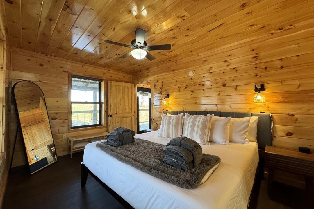 Photo of Bedroom in Rogers