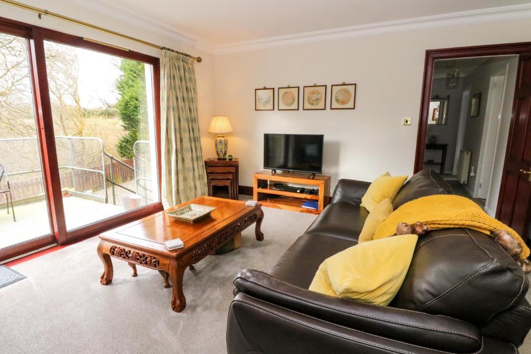 Photo of Others in Lanark