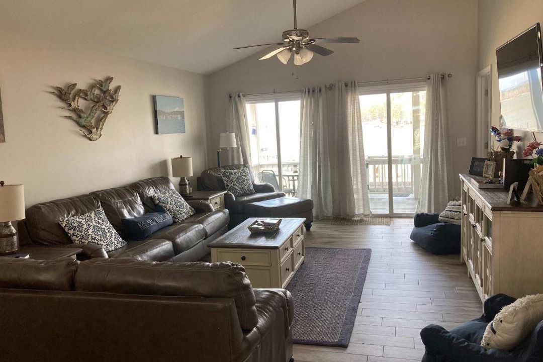 Photo of Others in Leesburg