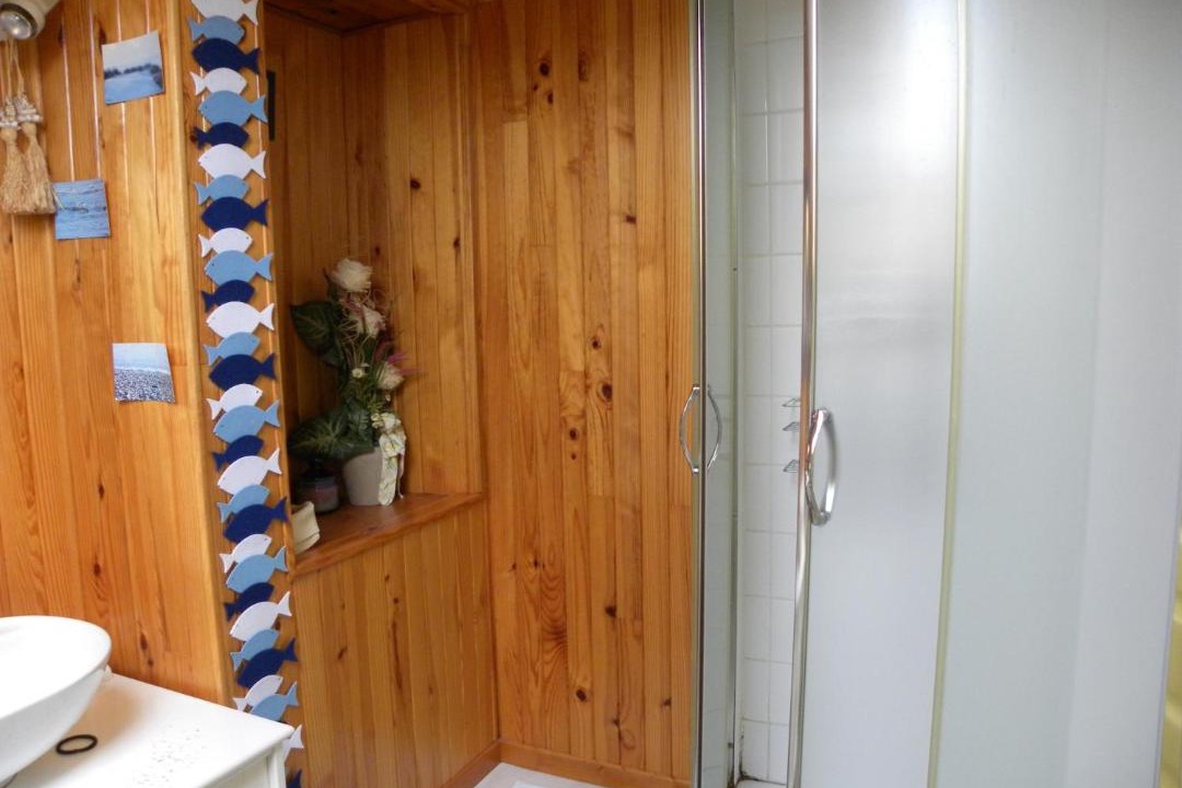 Photo of Others in Alembon