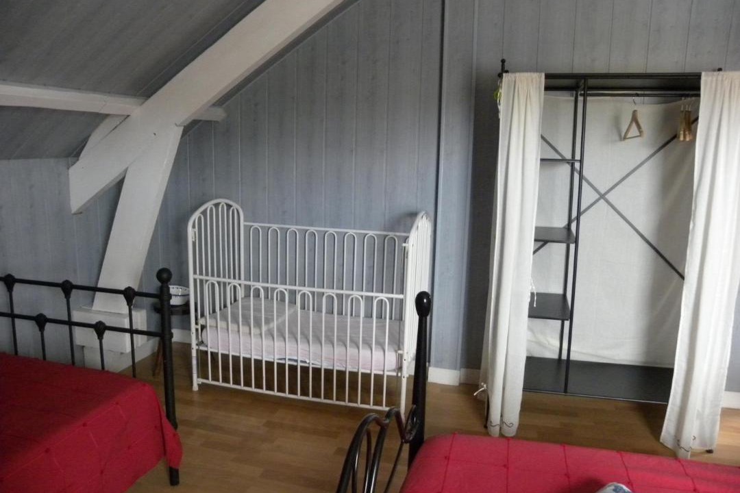 Photo of Others in Alembon