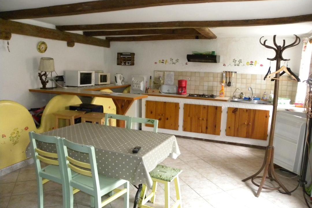 Photo of Others in Alembon