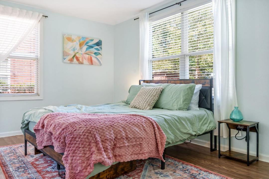 Photo of Bedroom in Avondale
