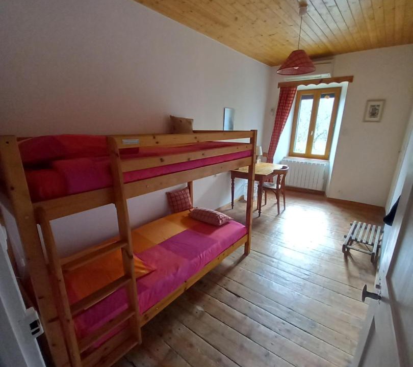 Photo of Bedroom in La Motte-d'Aveillans