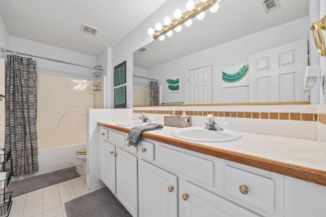 Photo of Bathroom in Ellenwood