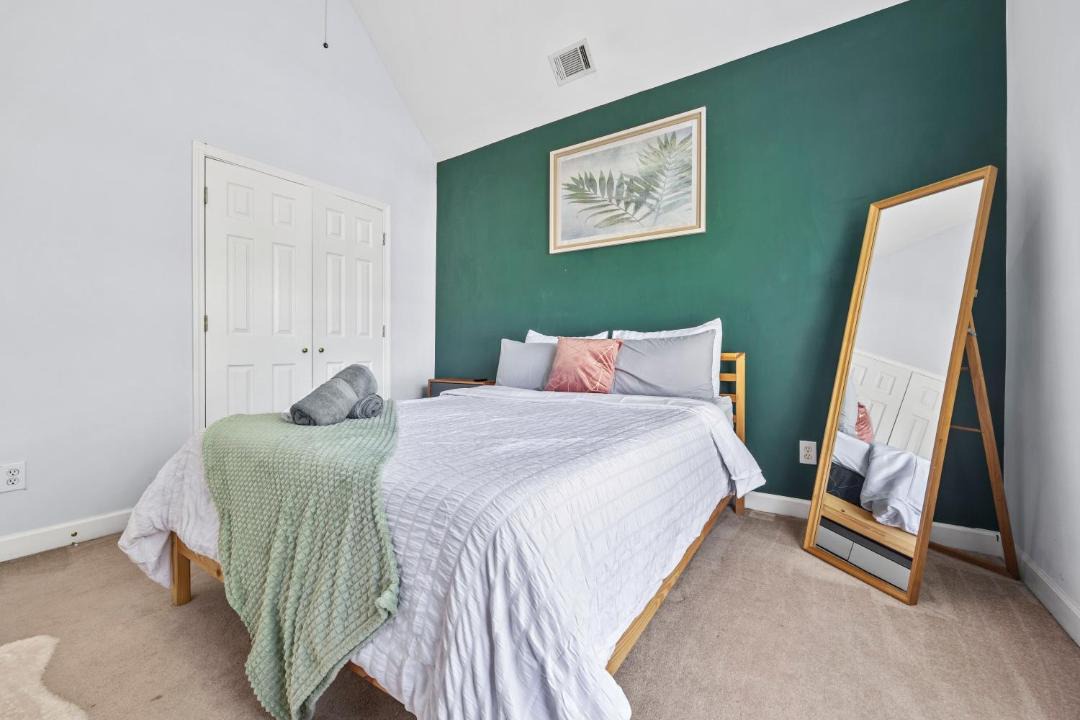 Photo of Bedroom in Ellenwood