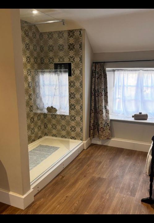 Photo of Others in Eydon