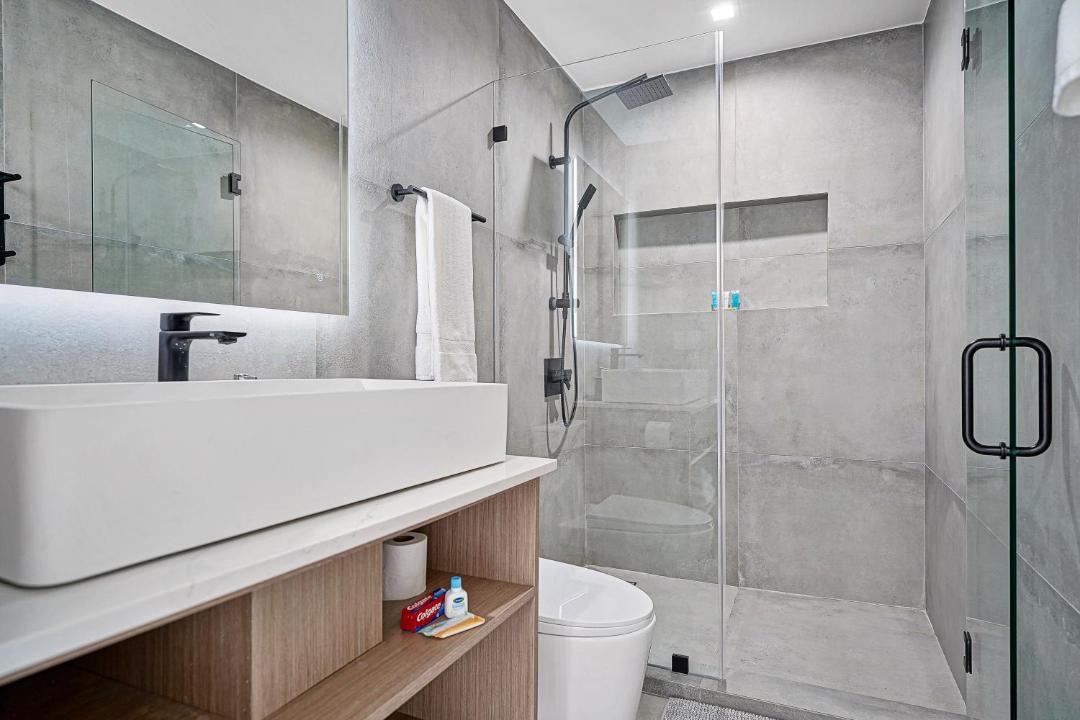Photo of Bathroom in Coral Way