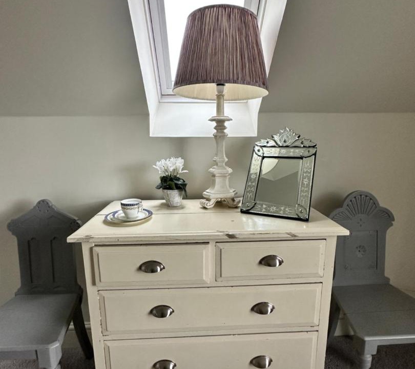 Photo of Others in Alton Barnes