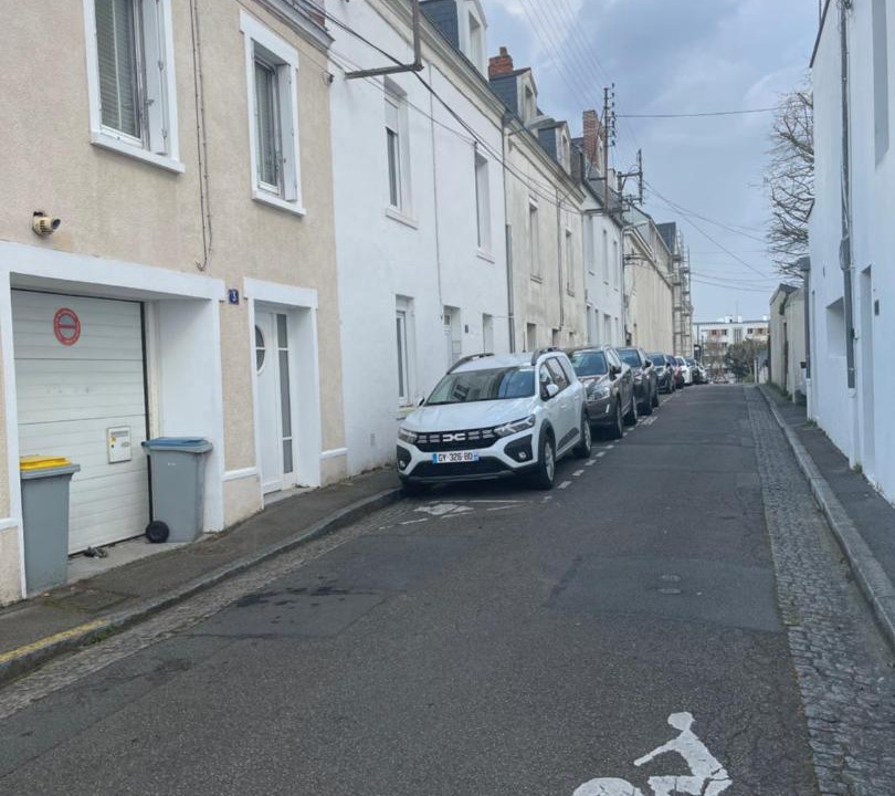 Photo of Others in Bellamy-Barbin