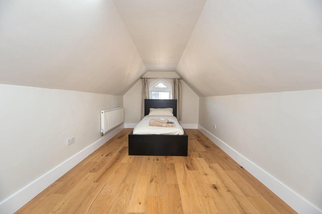 Photo of Bedroom in Gravesend