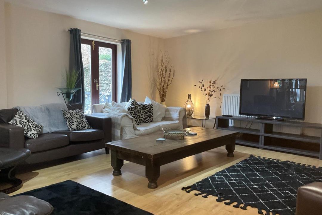 Photo of Livingroom in Crick