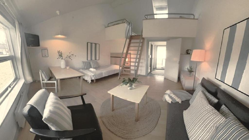 Photo of Others in Holloselund