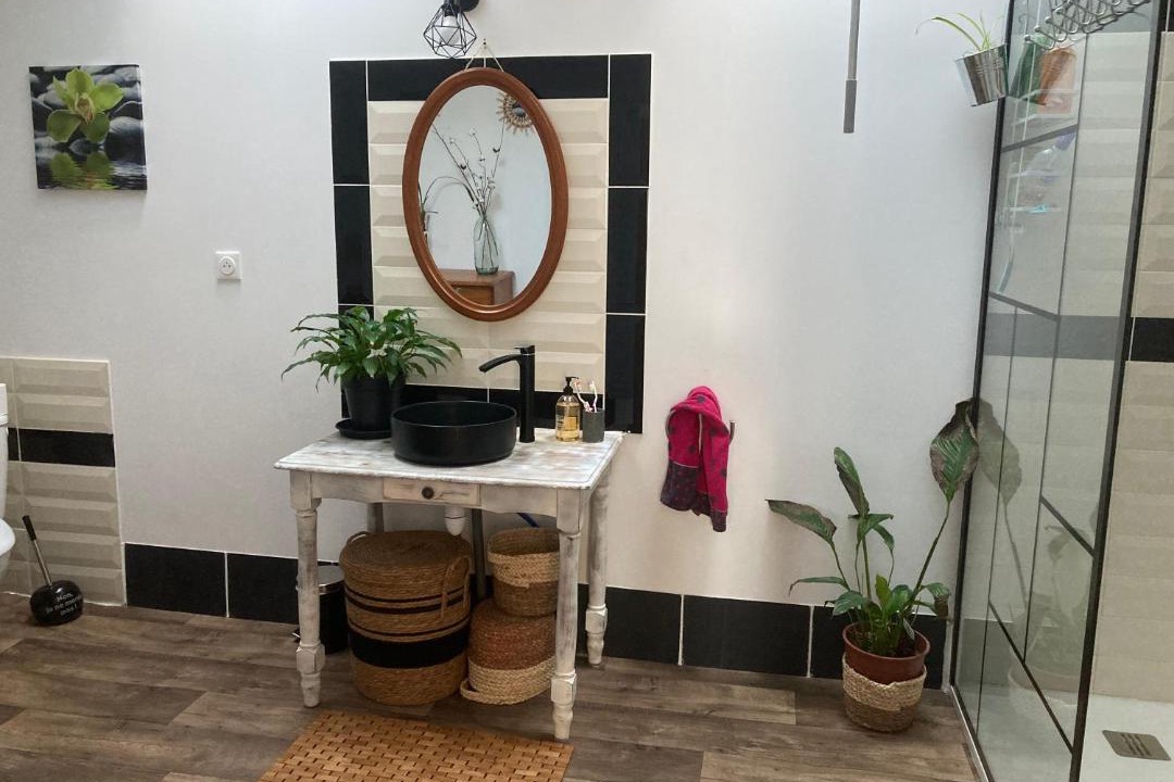 Photo of Bathroom in Floing