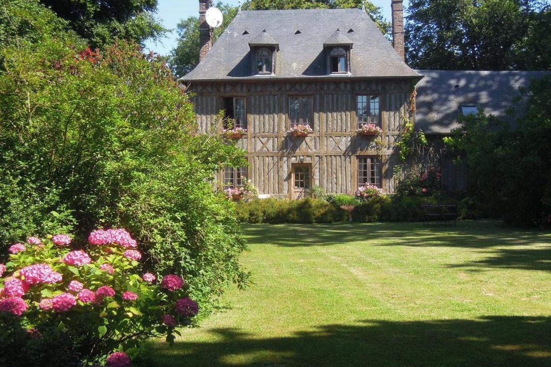 Photo of Others in Gruchet-Saint-Simeon