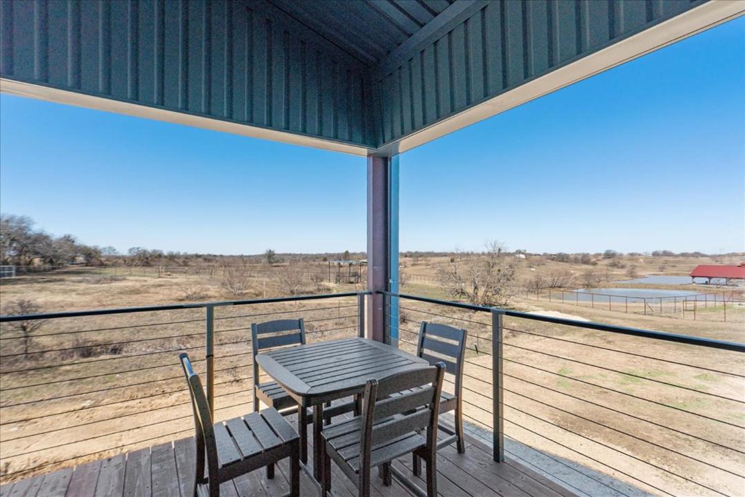 Photo of Patio Balcony in Leon Junction